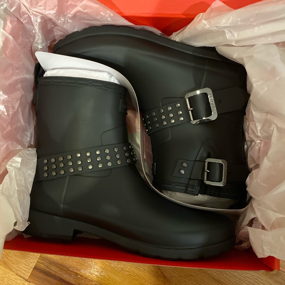 NWT Hunter studded biker rain boot